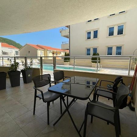 Charm Appartement Petrovac Buitenkant foto