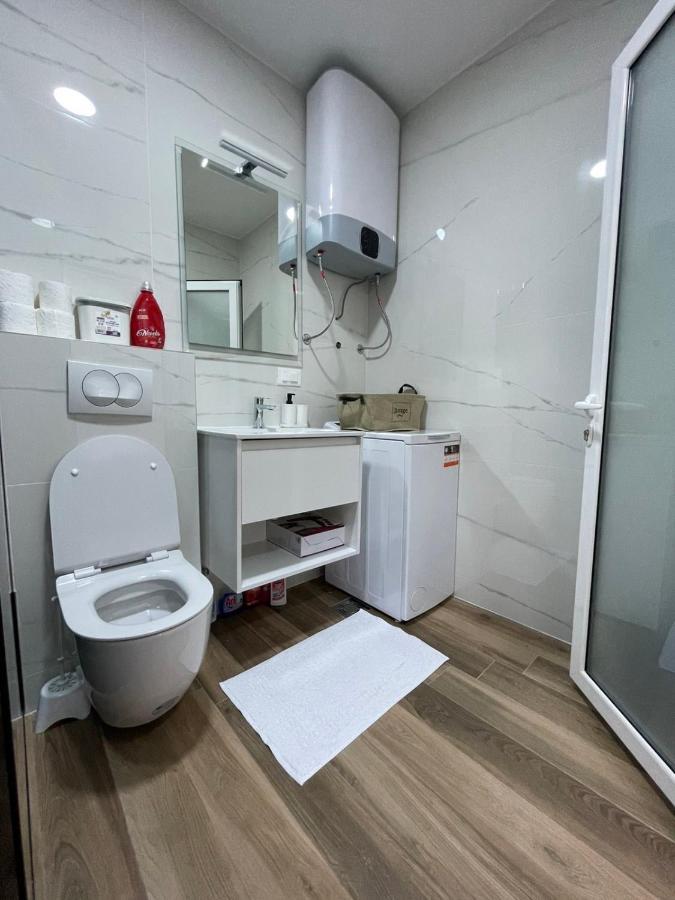 Charm Appartement Petrovac Buitenkant foto