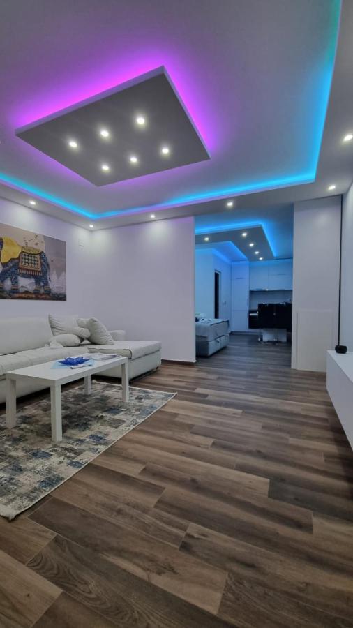 Charm Appartement Petrovac Buitenkant foto