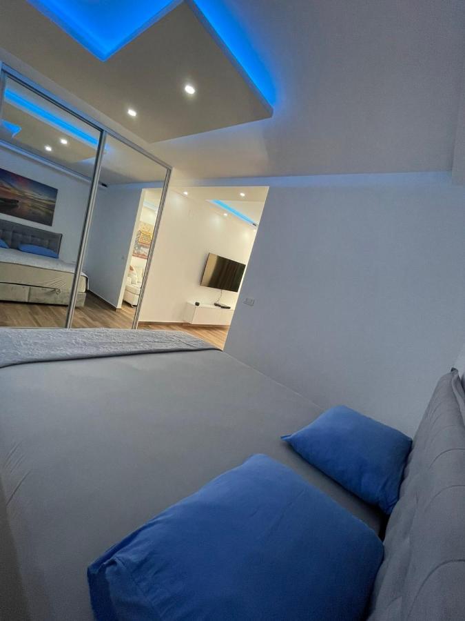 Charm Appartement Petrovac Buitenkant foto