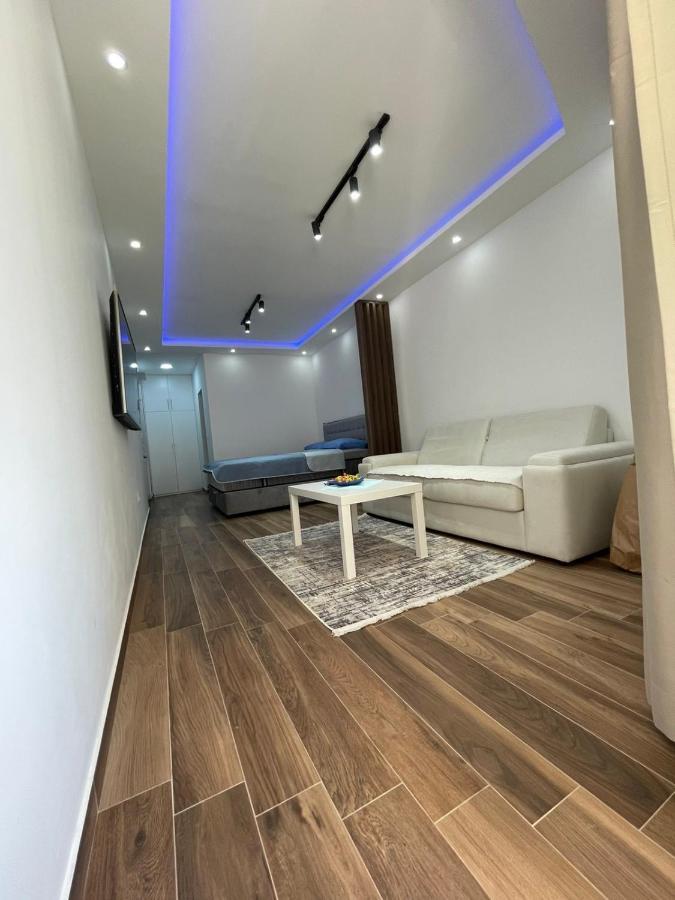 Charm Appartement Petrovac Buitenkant foto